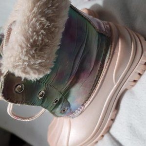 Girls duck boots